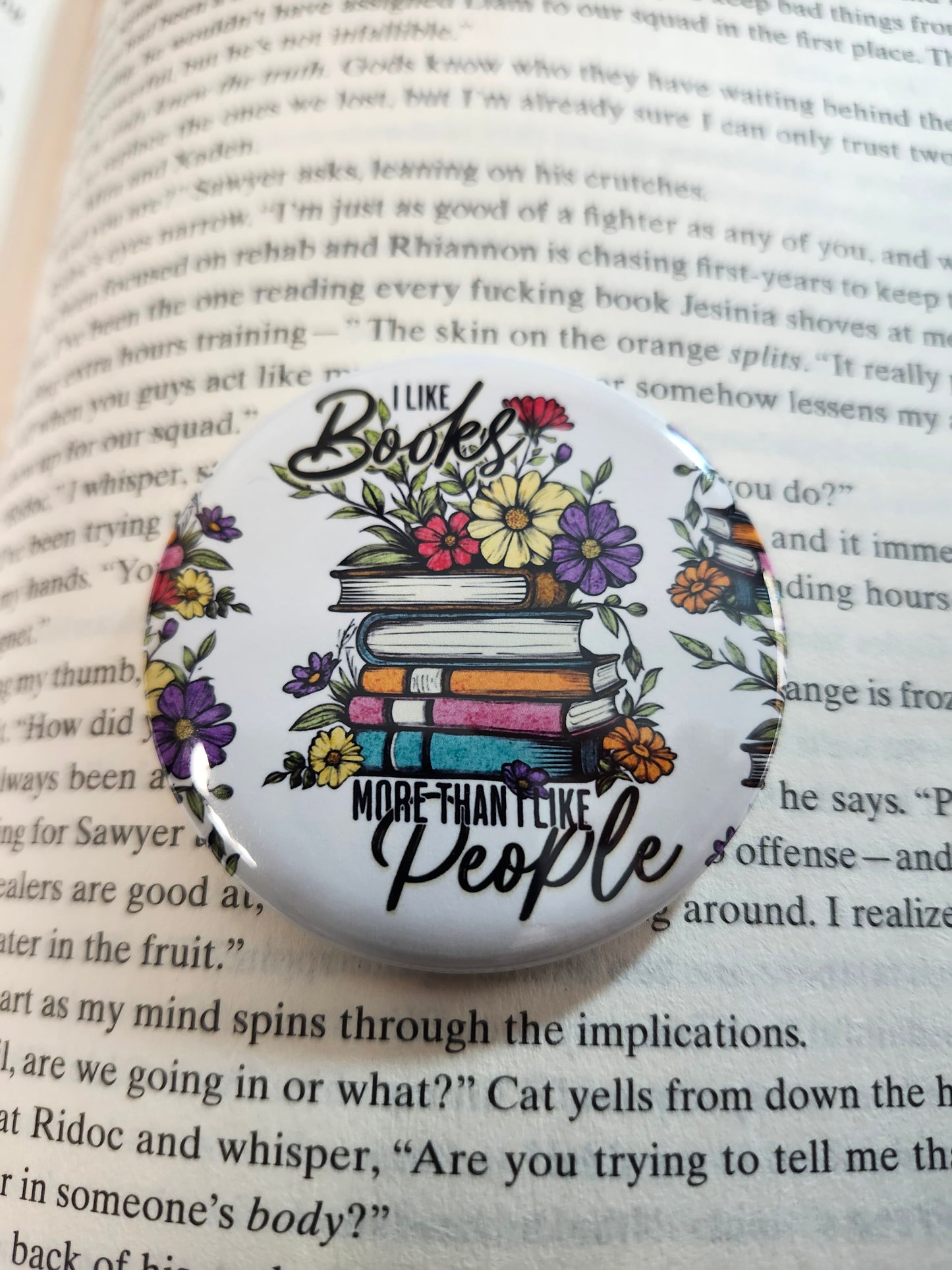 Book Lover Round Magnets